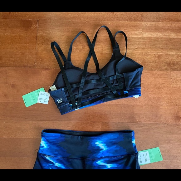 NEW! F21 WORKOUT SET - Picture 4 of 6